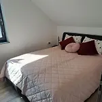 Apartmaji Tisa In Zana Apartma *
