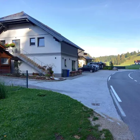 Apartmaji Tisa In Zana Апартаменты