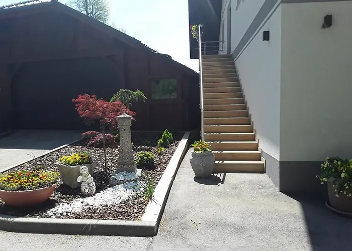 Apartmaji Tisa In Zana 公寓 *