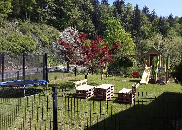 Apartma Apartmaji Tisa In Zana *