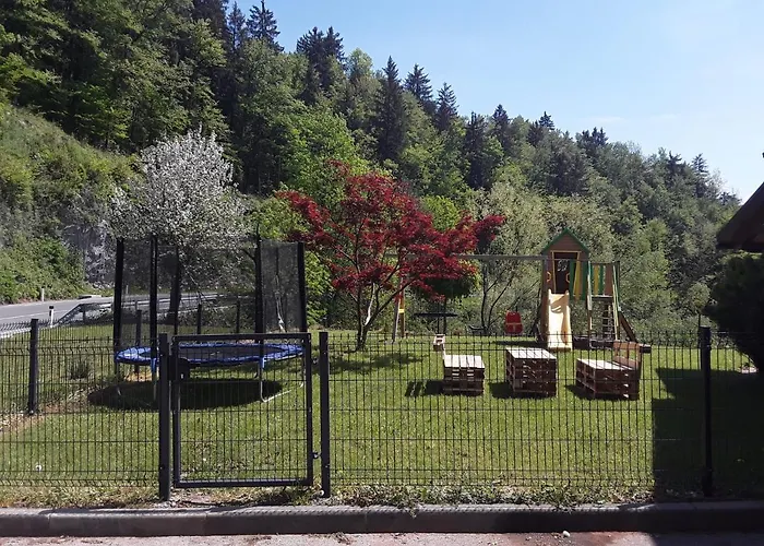 Apartmaji Tisa In Zana