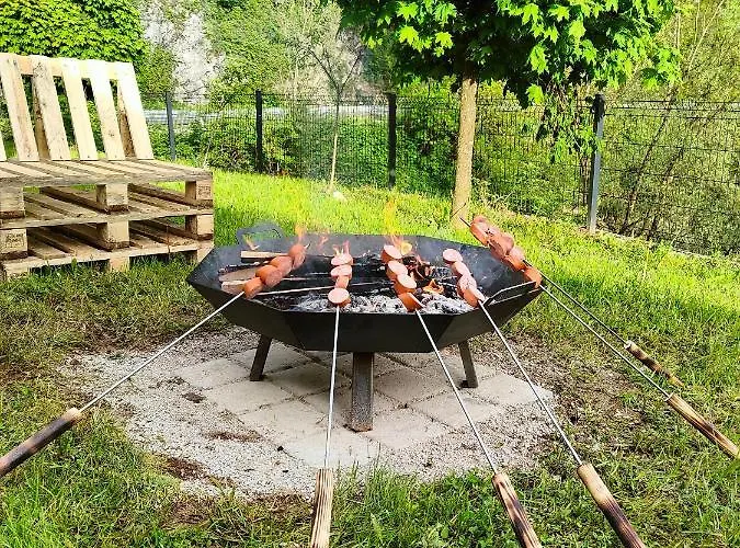 Apartma Apartmaji Tisa In Zana *